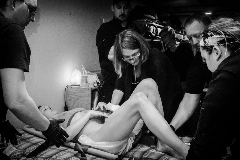 Andrea-HeatherNischkeBirthServices-MilwaukeDoula-MilwaukeeBirthPhotography-MilwaukeeHomeBirth-104