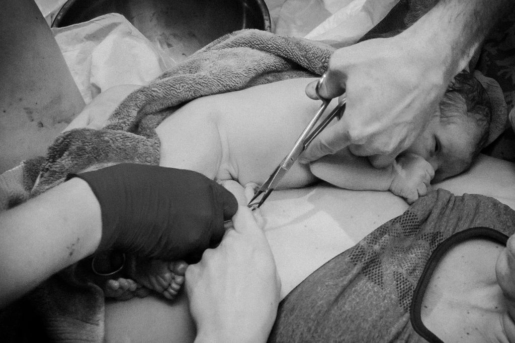 Andrea-HeatherNischkeBirthServices-MilwaukeDoula-MilwaukeeBirthPhotography-MilwaukeeHomeBirth-91